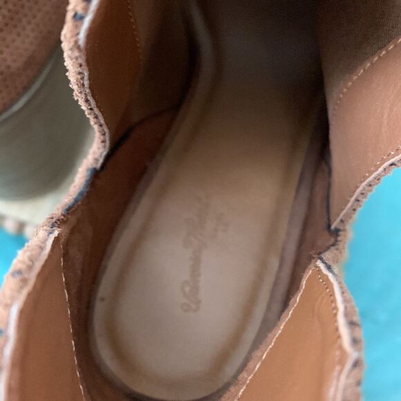 Universal thread open toed booties size 9.5 - Picture 5 of 7